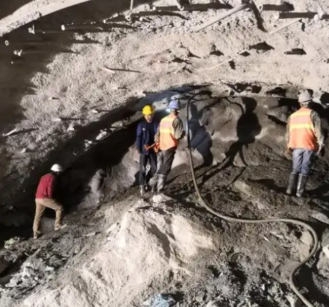 淮阴拱顶带模注浆料的施工流程及注意事项